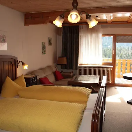 Schwarzwald-gasthof Hirsch 3*